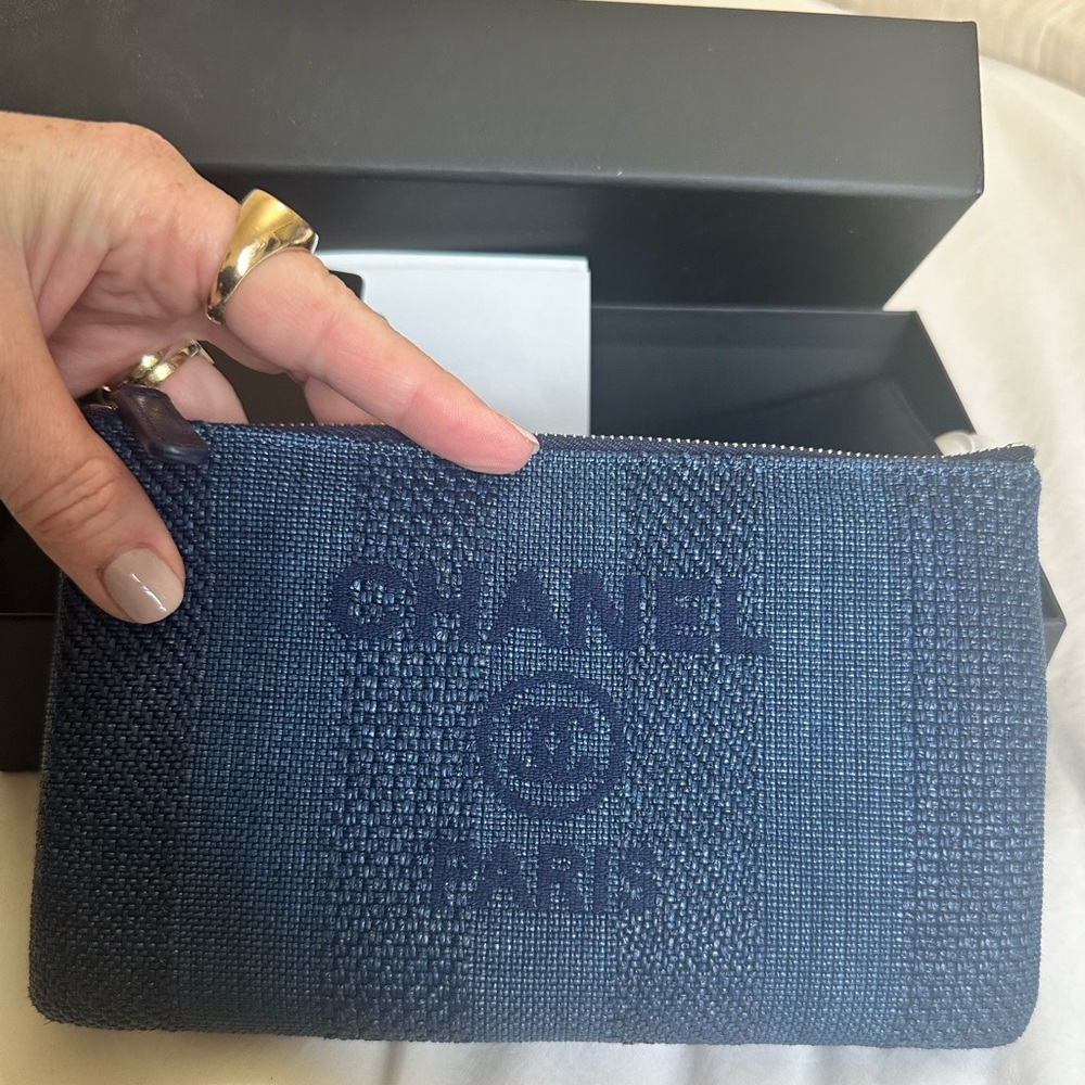 CHANEL Deauville Navy Pouch. New. 8”x5”